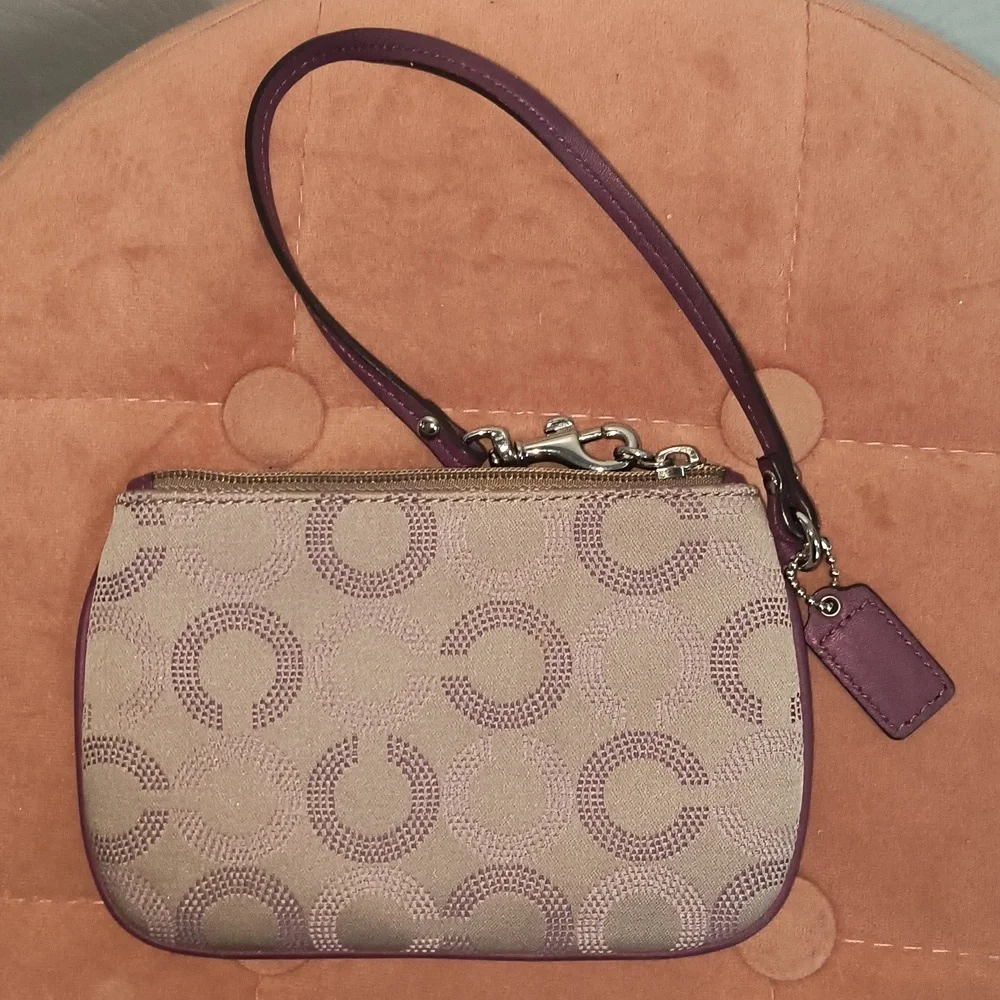 Coach Dot Op Art Small Wristlet